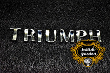 Schriftzug "TRIUMPH"