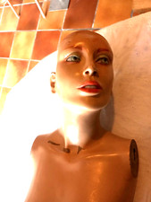 HINDSGAUL MANNEQUIN NO. 8402