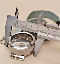 Taucher mit Tiefenmesser 1988