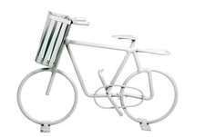 Deko Fahrrad mit Korb - Weiße Metalldeko, Charmante Geschenkidee, 11,5 x 18 cm (