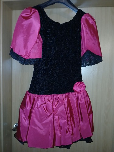 Ballkleid tiefer