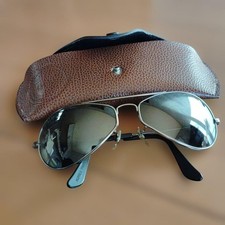 Ray-Ban Pilotenbrille grau
