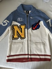 Nike Phil Knight „Pro