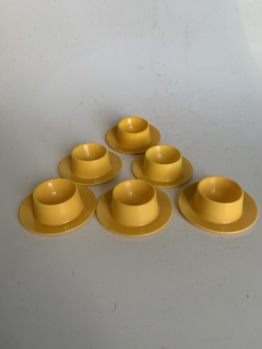 Vintage gelbe eierbecher - vintage,
