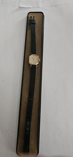 Alte ruhla armbanduhr - ruhla, 17