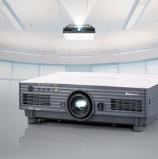Panasonic PT-D5700-EL