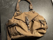 George Gina & Lucy Handtasche