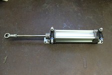 Festo Pneumatikzylinder DNGU-32-125-PPV-A 12 bar mit Schwenkkopf