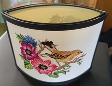 Unikat Tischlampe Strickerei