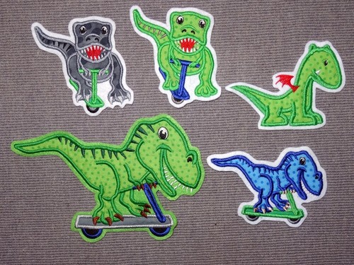 Dino dinosaurier auf roller - dino,