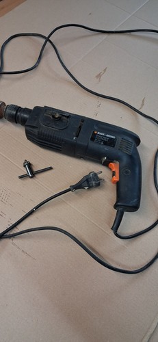 Schlagbohrmaschine black und - schlagbohrmaschine,