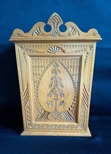 Antiker Hängeschrank-Aufstellschrank-Jugendstil-feines Muster /geschnitzt