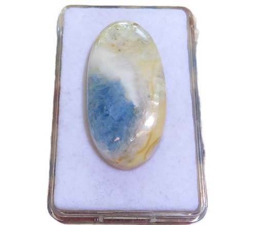 Scheelit cabochon 4x19 mm - scheelit,