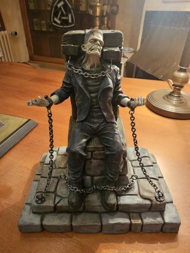 Dark horse frankenstein - dark,