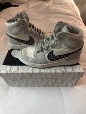 Size 8.5 - Jordan 1 x Dior