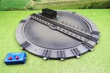 Märklin H0 7186 elektr. Drehscheiben-Garnitur mit Schalter M-Gleis Drehscheibe