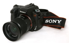 Sony Alpha 350 DSLR -14,2 MP - Digitale Spiegelreflexkamera mit Live View und schwenkbarem Display