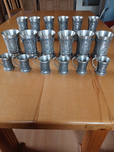 Teiliges zinn - 18-,