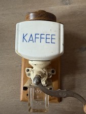 Antike Wandkaffeemühle