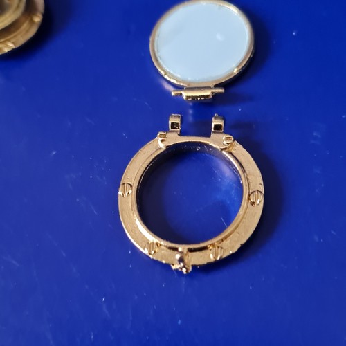 Bullauge mit klappdeckel - bullauge,