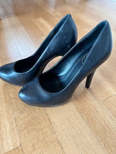 neuwertige Plateau High Heel von ASH