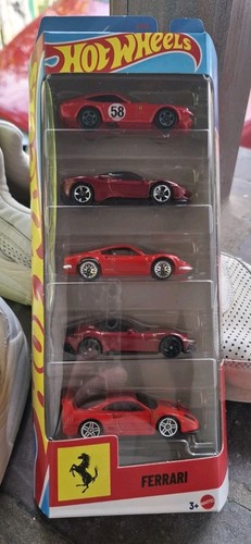 Hot wheels ferrari - hot,