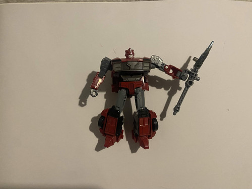 Knockout - (transformers, legacy)