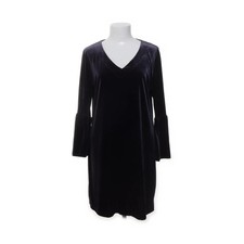 Free for Humanity, Kleid