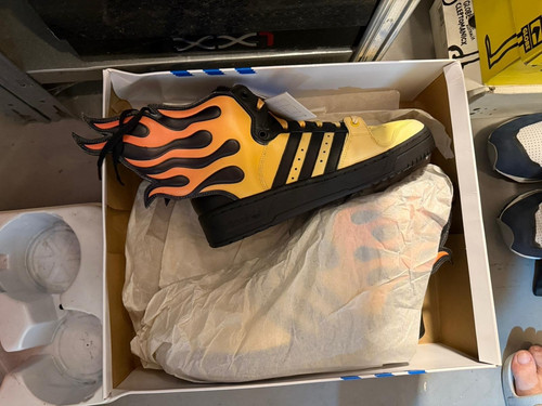 Adidas flames jeremy scott - adidas, js
