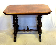 Wunderschöner Sofa-