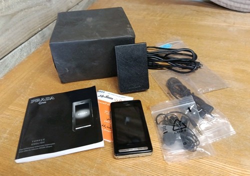 Prada ke850 retro handy - prada,