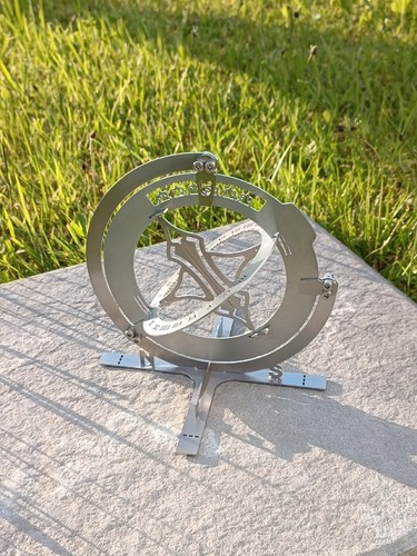 Sonnenuhr aus edelstahl - aus,