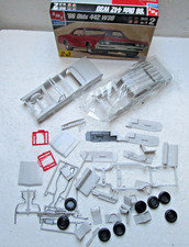 Ersatzteile für  1966 Oldsmobile 442 W 30 von AMT im Maßstab 1/25