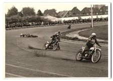 Fotografie Motorsport, Speedway-Motorradrennen, Motorrad, Rennmotorrad, Fahrer  