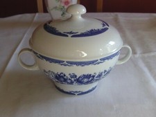 Suppenterrine von Kahla