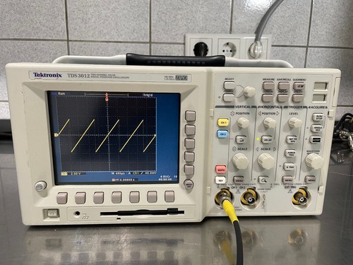 Tektronix tds 3012 - 3012, 100