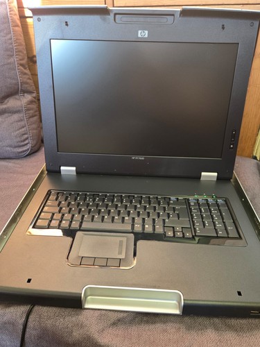 Tft 7600 rackmount - hp, server