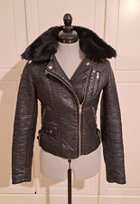 Zara Basic Jacke Schwarz Fell Kragen XS, S oder 34, 36 Kunstleder Biker Style