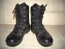 BW Kampfstiefel ungelocht 260/Gr. 40,5 + BW Hallenschuhe 260/ Gr. 40,5