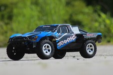 Traxxas  58024 BLUE R Slash