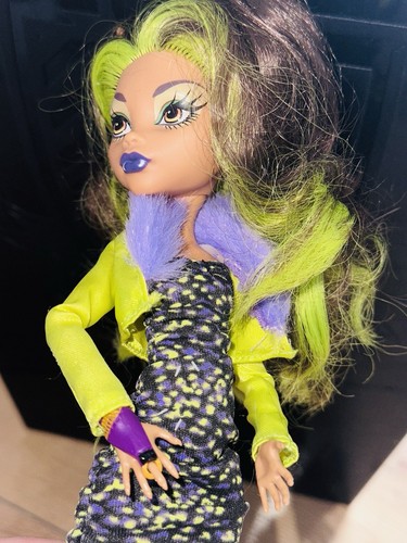 Monster high clawdeen wolf - monster,