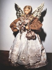 Krippe Engel aus Bayreuth filigrane Handarbeit Stoff Wachs ca. 46cm hoch
