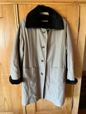 Schöner legerer Mantel mit