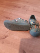 Kinderschuhe