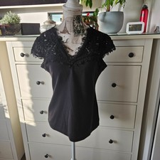 H&M Elegantes Spitzenoberteil
