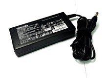 Original Toshiba Netzteil 90 W