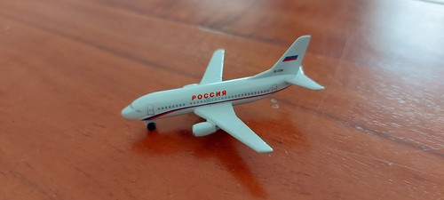 Flugzeugmodell boeing 737 500 - flugzeugmodell,