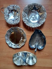 Konvolut Anbietschalen - Teller - Durchbruchschale /  Metall silberfarben