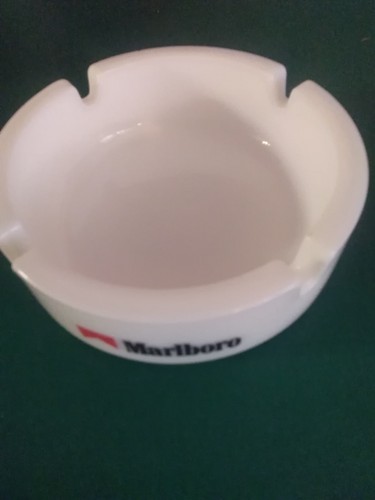 Aschenbecher marlboro weiß - aschenbecher,