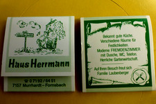 1 Karton STREICHHOLZBRIEFCHEN  mit Werbeaufdruck " Haus Herrmann "  100 Stück